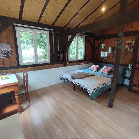 La Baraque Des Artistes Villa Laharie ภายนอก รูปภาพ